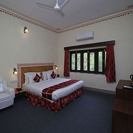 Oyo 9161 Hotel Janak Vilas Удайпур Экстерьер фото