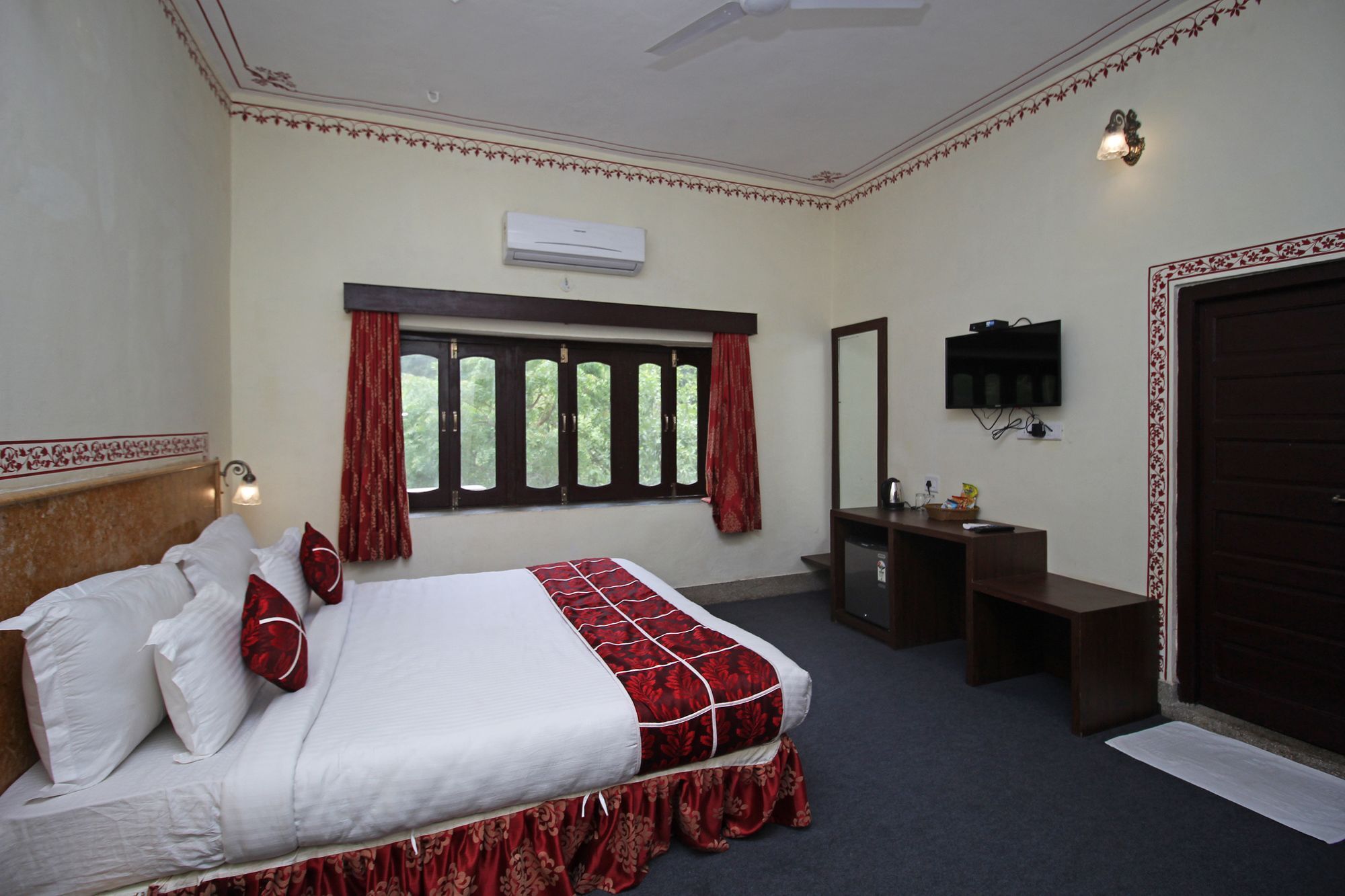 Oyo 9161 Hotel Janak Vilas Удайпур Экстерьер фото